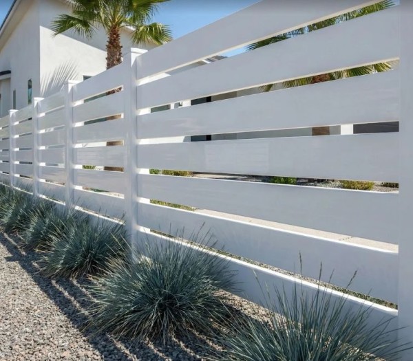 Vinyl Fence in Sylmar, CA (1)